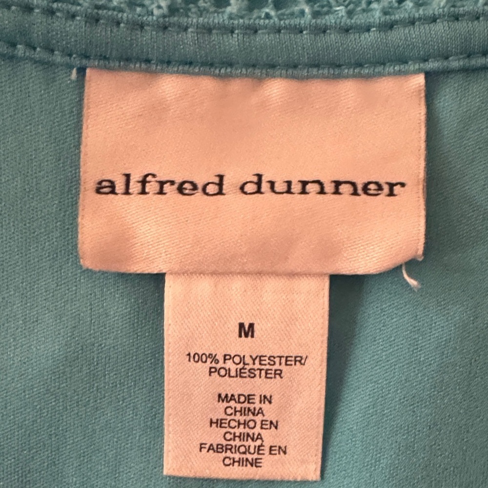 Alfred Dunner Aqua Textured Keyhole Blouse - Picture 2 of 5